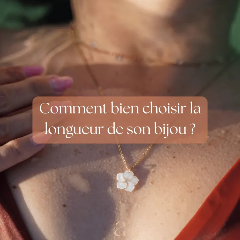 Guide des tailles Je vous ai concocté un guide des tailles complet qui rassemble toutes les infos nécessaires pour vous accompagner dans le choix de vos bijoux. Je réalise vos bijoux à la commande. L'avantage de cette façon de faire est que je peux créer vos bracelets et colliers sur-mesure pour éviter de vous retrouver avec des bijoux inadaptés.