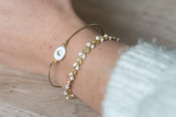 Bracelets en acier inoxydable et nacre blanche
