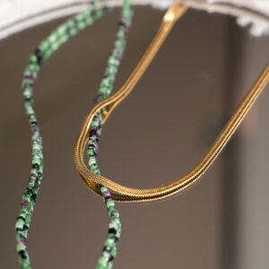 collier serpentine plat en acier inoxydable