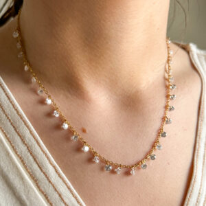 ras de cou en acier inoxdable et zircons tons blanc