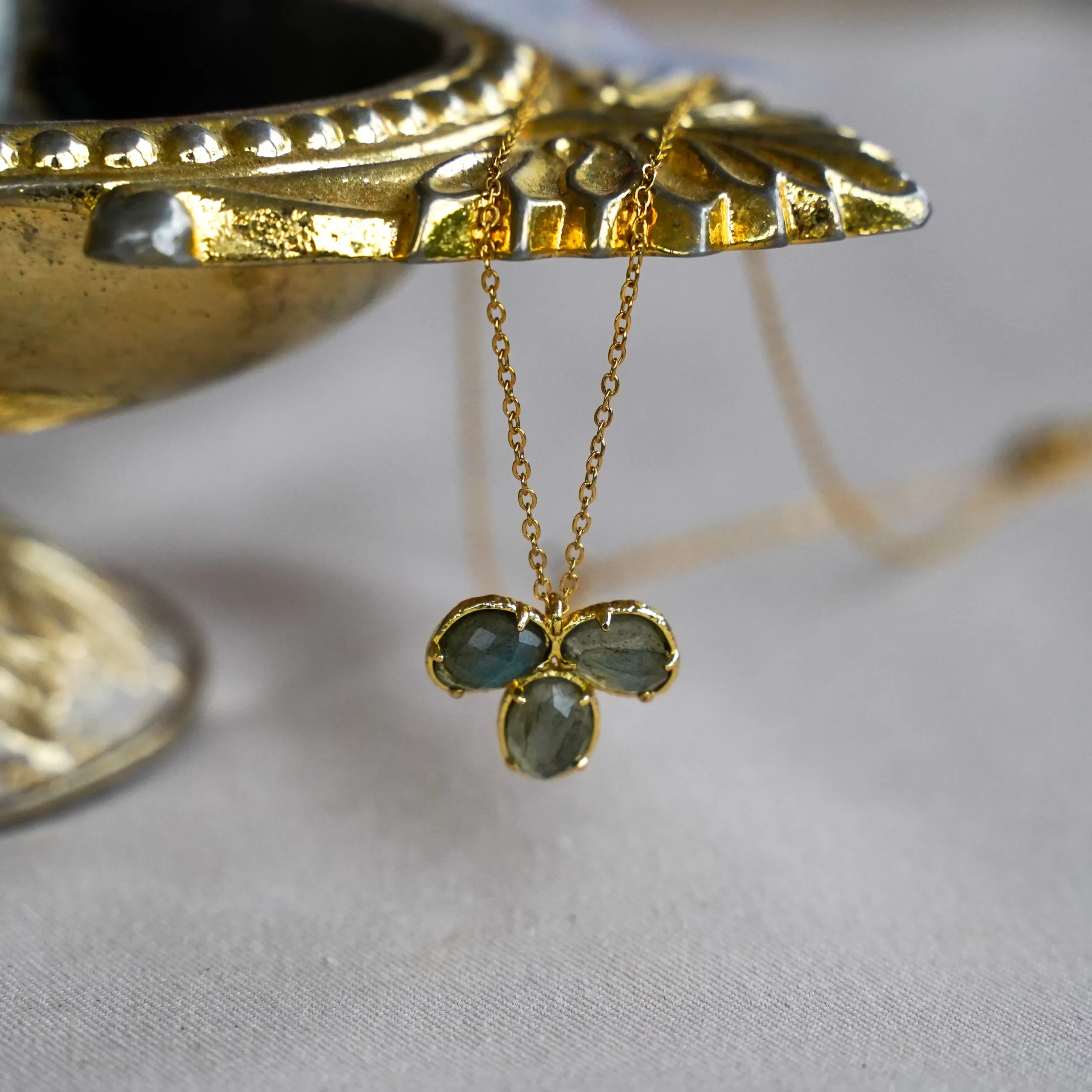 Collier pendentif, bijou coloré, collier talisman, bijou protecteur, collier personnalisé