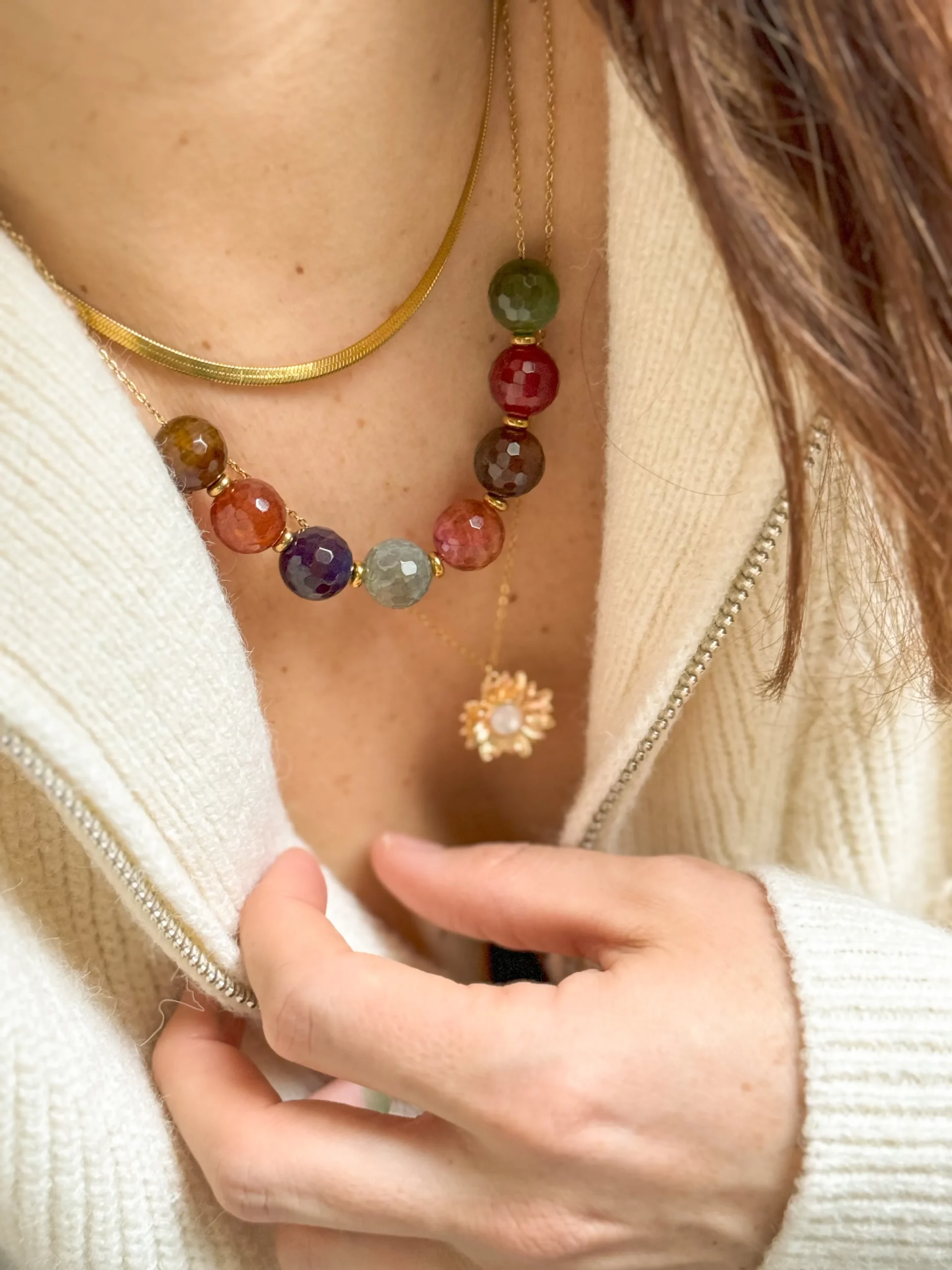 Collier pierres naturelles, perles d’agates crazy bijou multicolore, collier chic, bijou artisanal, tendance été 2025