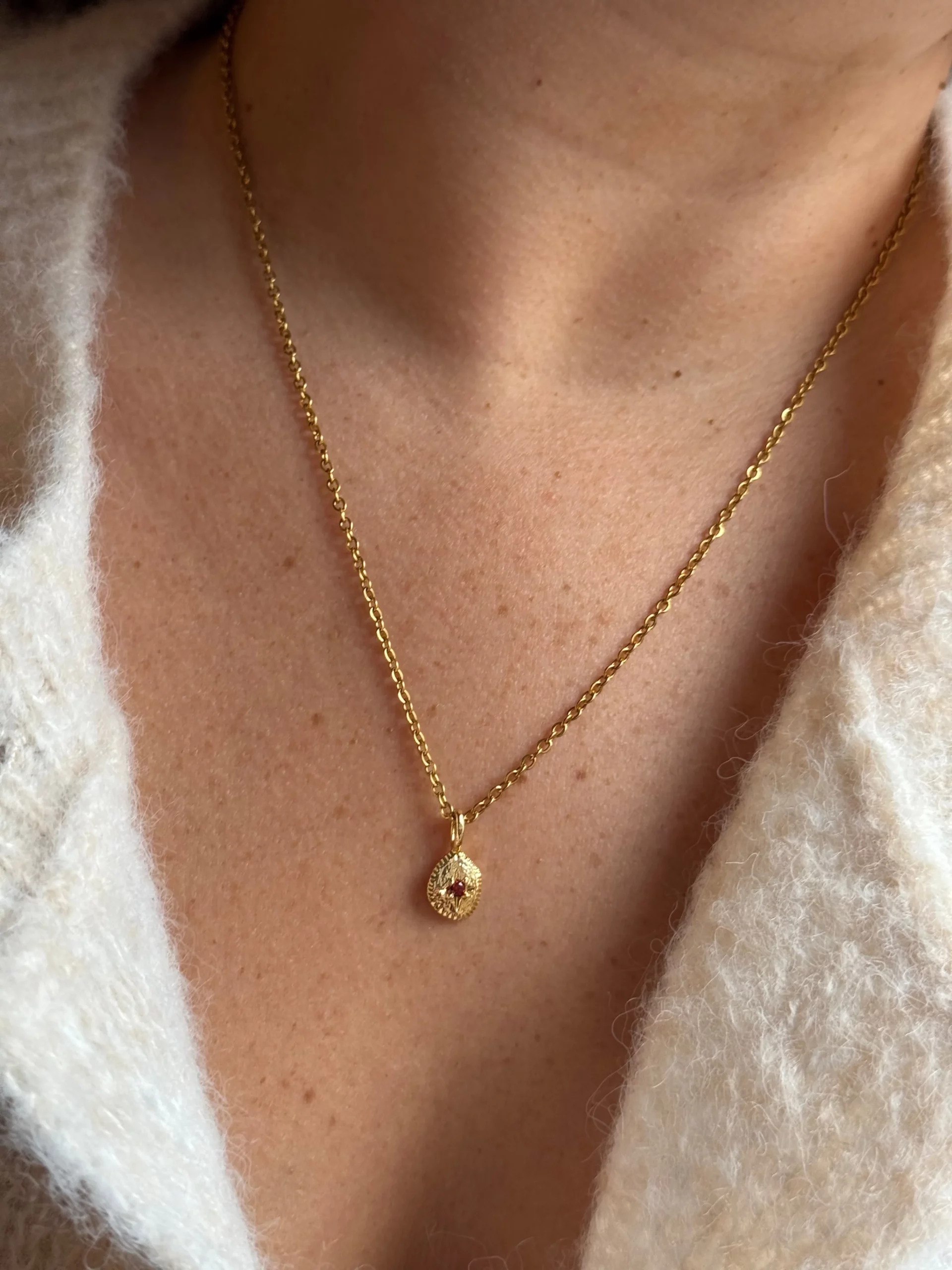 Collier Neva
