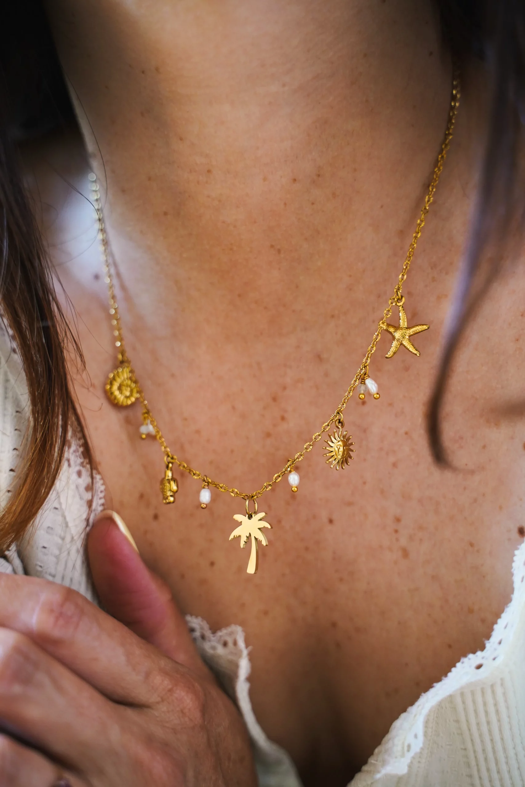 Collier Isla